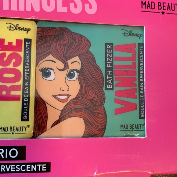 Disney Mad Beauty Bath Fizzer Trio - Fit for A Princess - Picture 3 of 5